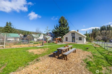311 W Nevada Avenue Roslyn WA 98941