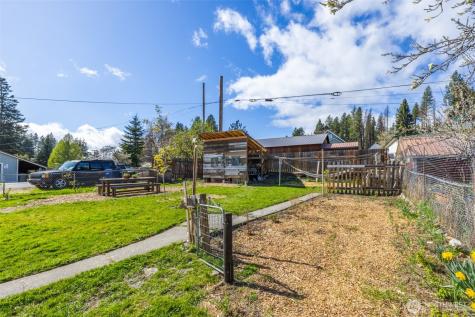 311 W Nevada Avenue Roslyn WA 98941