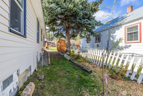 311 W Nevada Avenue Roslyn WA 98941