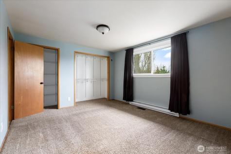 1321 Orchard Loop Oak Harbor WA 98277