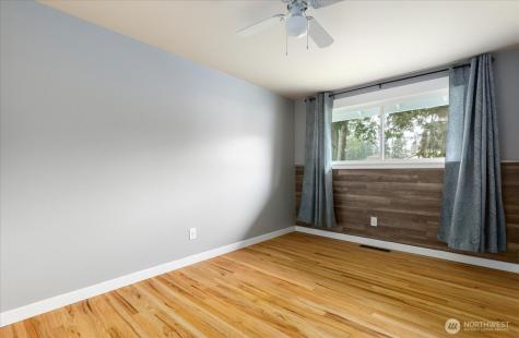 1321 Orchard Loop Oak Harbor WA 98277