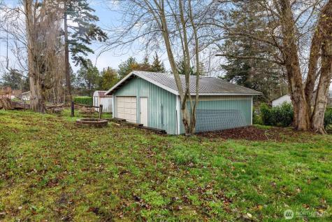 1321 Orchard Loop Oak Harbor WA 98277