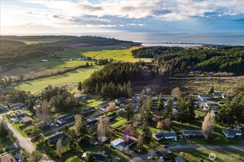 1321 Orchard Loop Oak Harbor WA 98277