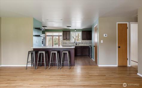 1321 Orchard Loop Oak Harbor WA 98277