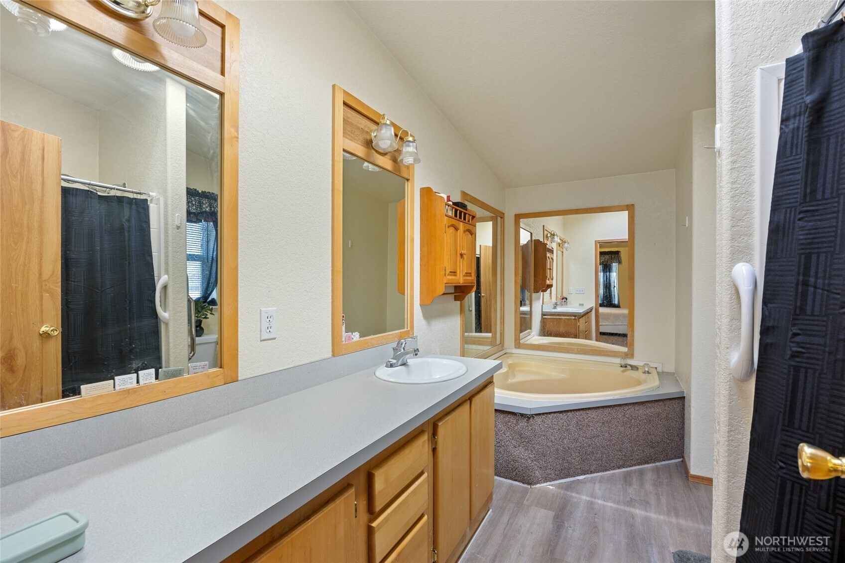 17325 NE B.5 Road Soap Lake WA 98851