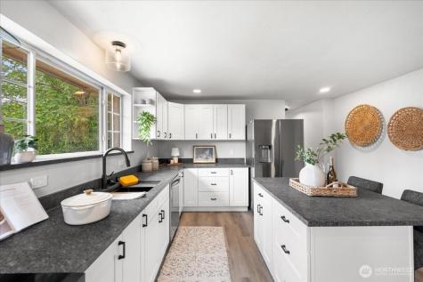 5517 N 47th Street Tacoma WA 98407