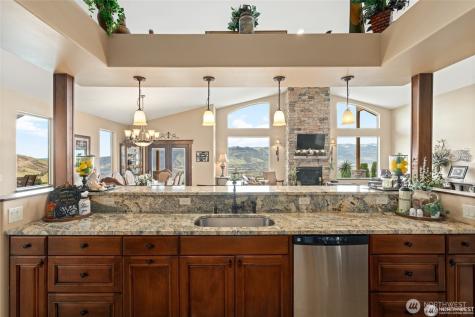 44 Sageland Road East Wenatchee WA 98802