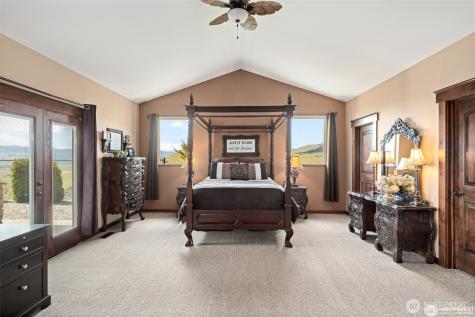 44 Sageland Road East Wenatchee WA 98802