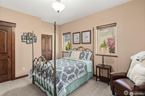 44 Sageland Road East Wenatchee WA 98802