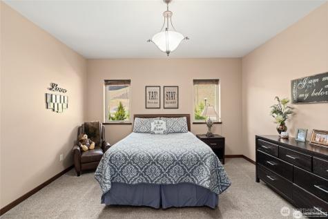 44 Sageland Road East Wenatchee WA 98802