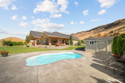 44 Sageland Road East Wenatchee WA 98802