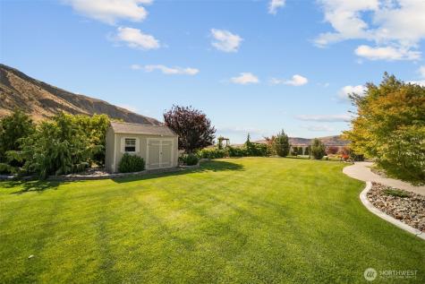 44 Sageland Road East Wenatchee WA 98802