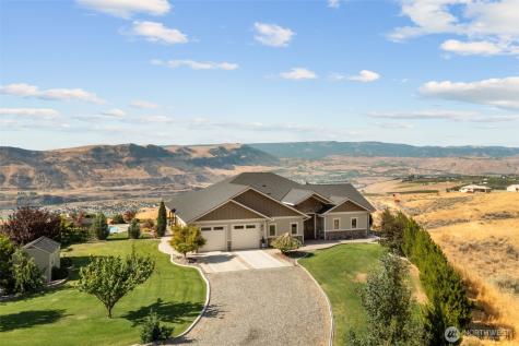 44 Sageland Road East Wenatchee WA 98802