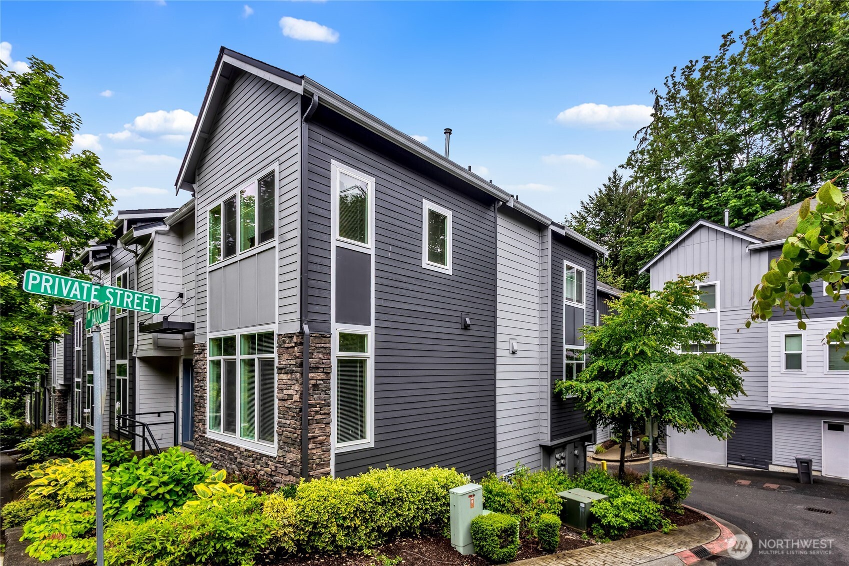 2129 NW Talus Drive Issaquah WA 98027