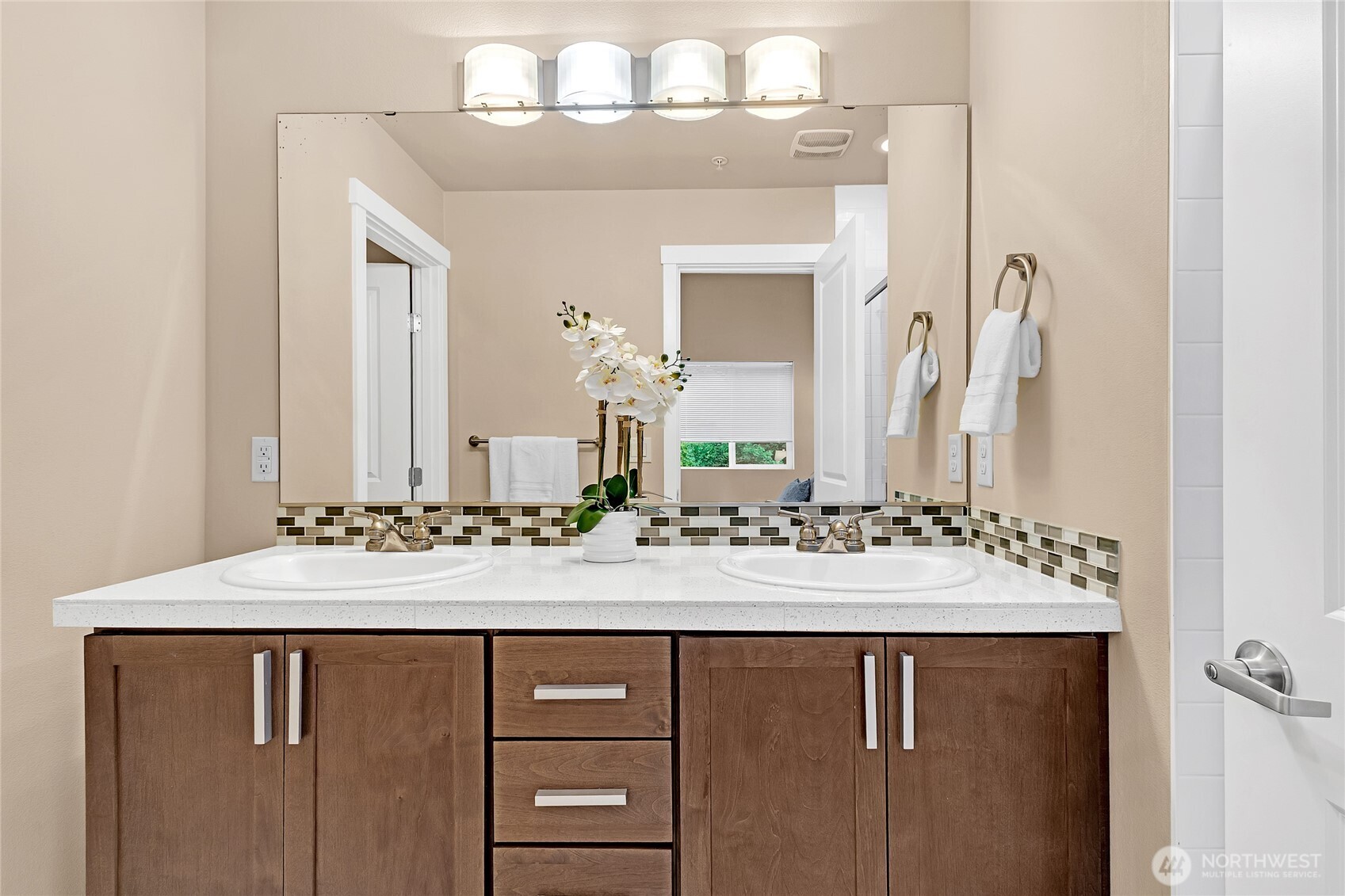 2129 NW Talus Drive Issaquah WA 98027