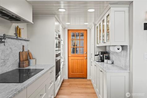 5915 Lagoon Lane NW Gig Harbor WA 98335