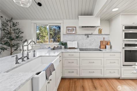 5915 Lagoon Lane NW Gig Harbor WA 98335