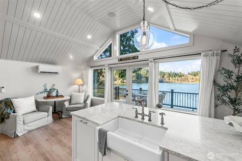 5915 Lagoon Lane NW Gig Harbor WA 98335