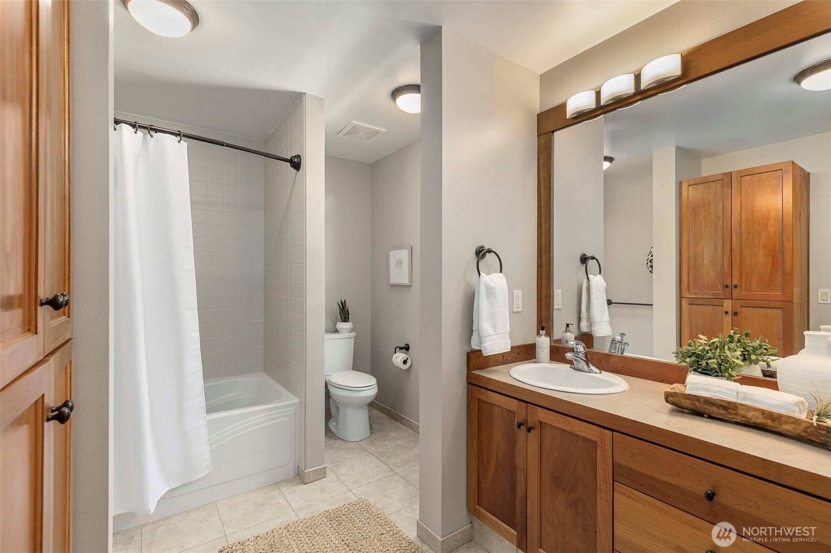 4810 Rose Avenue NE Bainbridge Island WA 98110