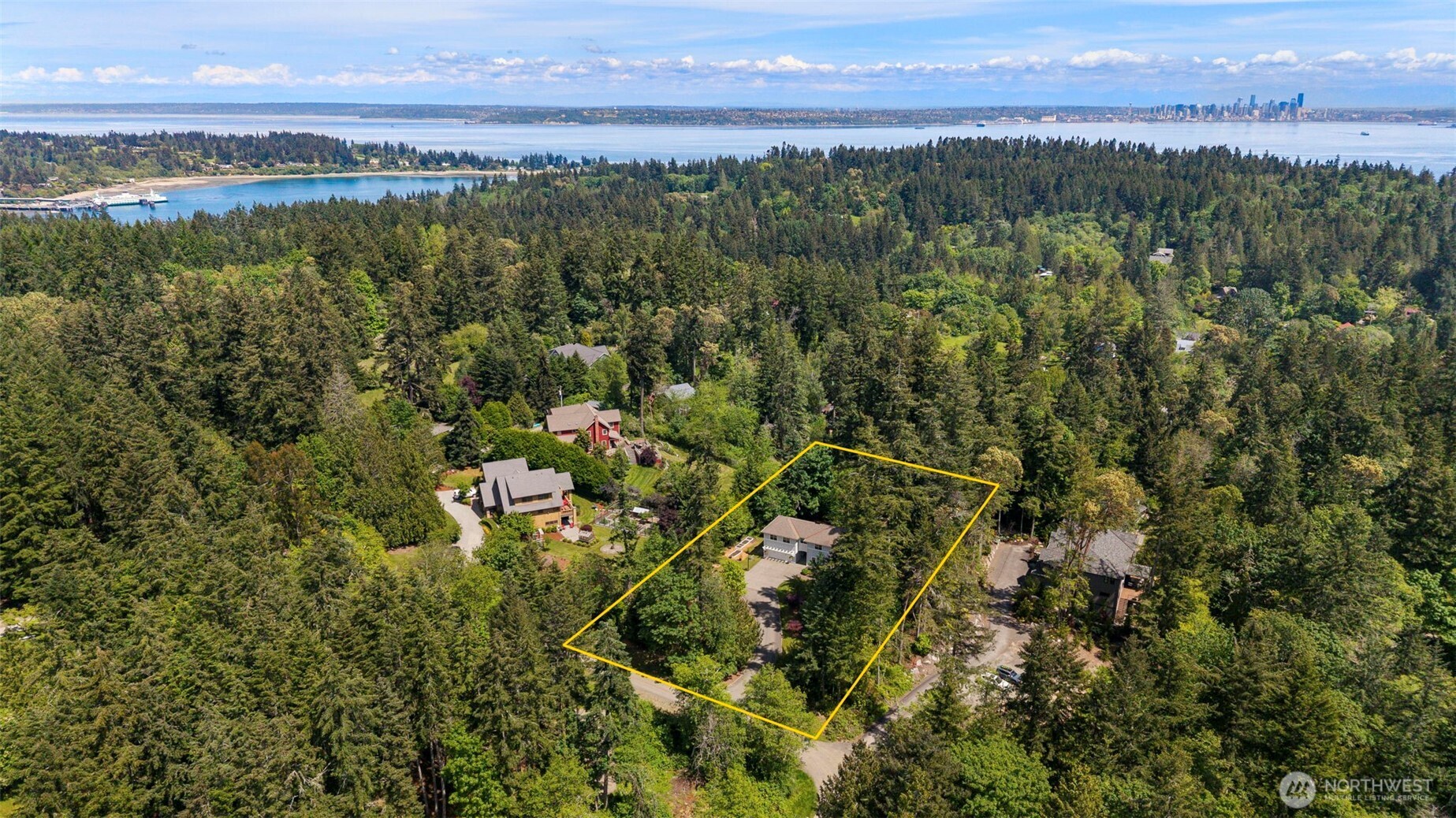 4810 Rose Avenue NE Bainbridge Island WA 98110