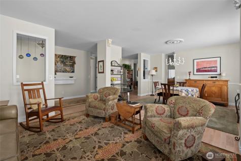 1453 SW Xavier Oak Harbor WA 98277