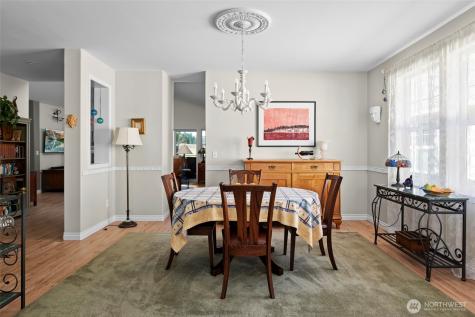 1453 SW Xavier Oak Harbor WA 98277