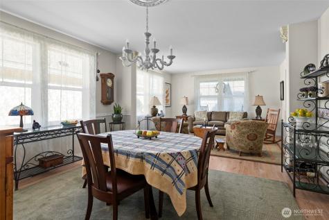 1453 SW Xavier Oak Harbor WA 98277