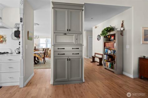 1453 SW Xavier Oak Harbor WA 98277