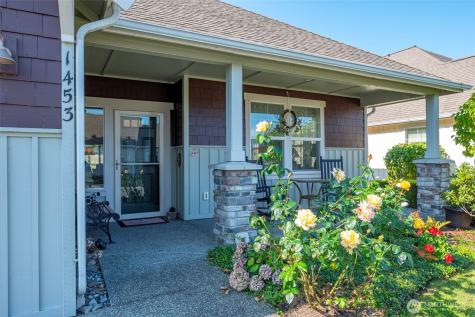 1453 SW Xavier Oak Harbor WA 98277