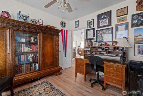 1453 SW Xavier Oak Harbor WA 98277