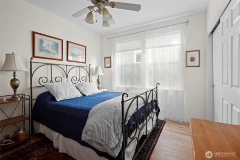 1453 SW Xavier Oak Harbor WA 98277