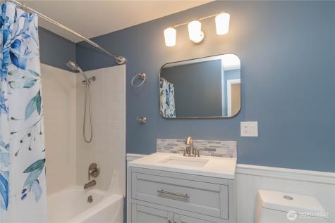 11215 SE 284th Street Auburn WA 98092