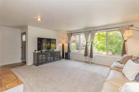 11215 SE 284th Street Auburn WA 98092