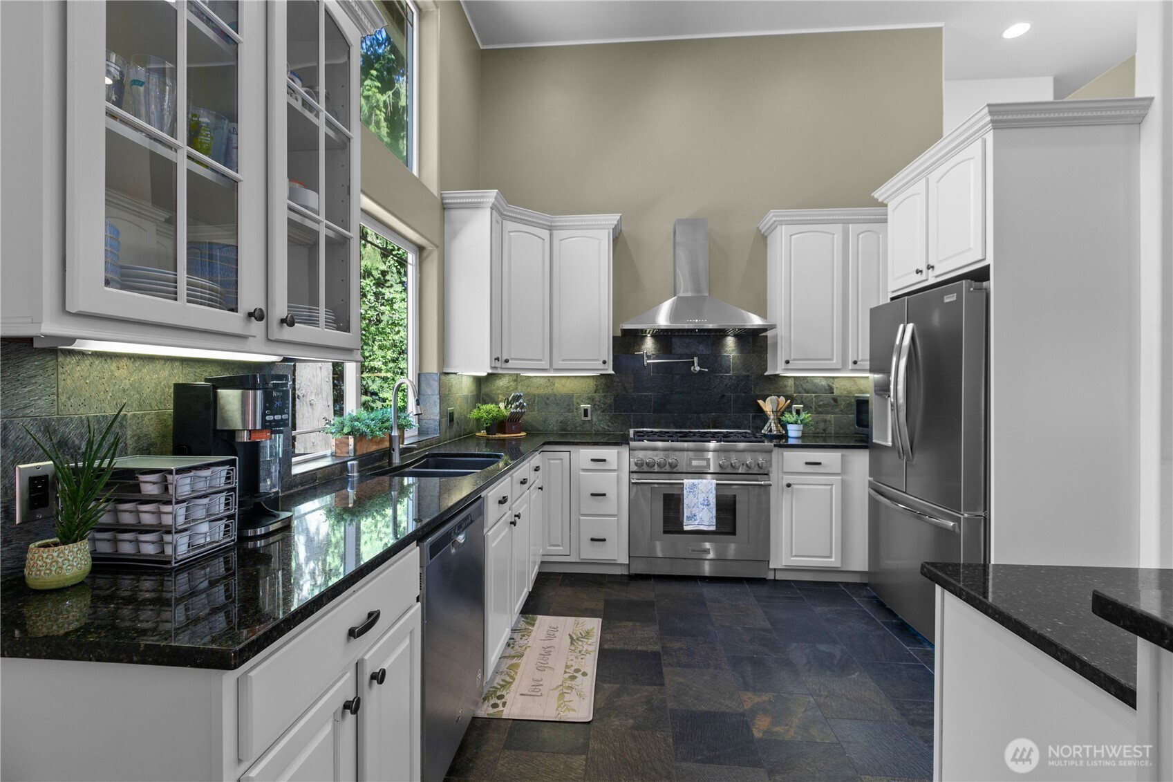 16 Sunflower Circle Bellingham WA 98229