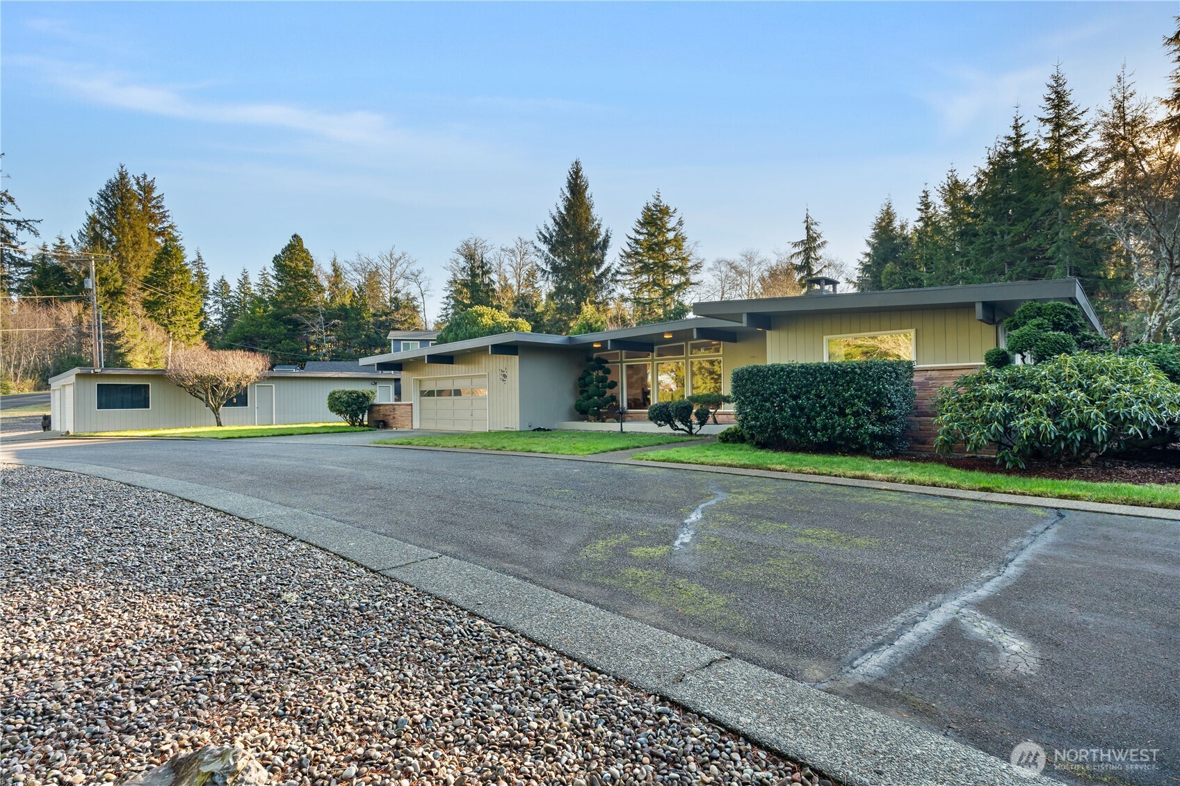 255 Summit Avenue Hoquiam WA 98550