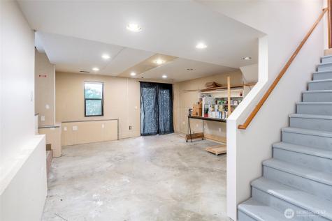 8408 129th Avenue SE Newcastle WA 98056