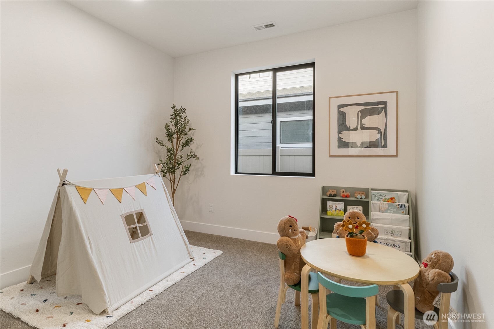 544 S Oasis Loop East Wenatchee WA 98802