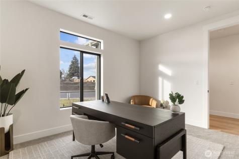 544 S Oasis Loop East Wenatchee WA 98802