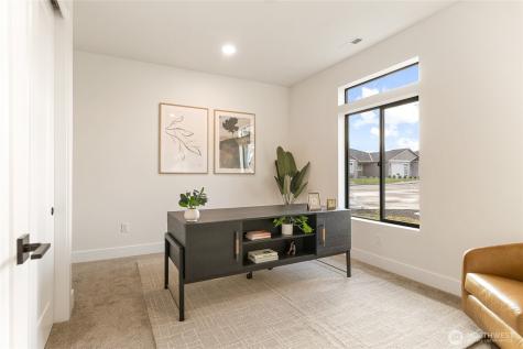 544 S Oasis Loop East Wenatchee WA 98802