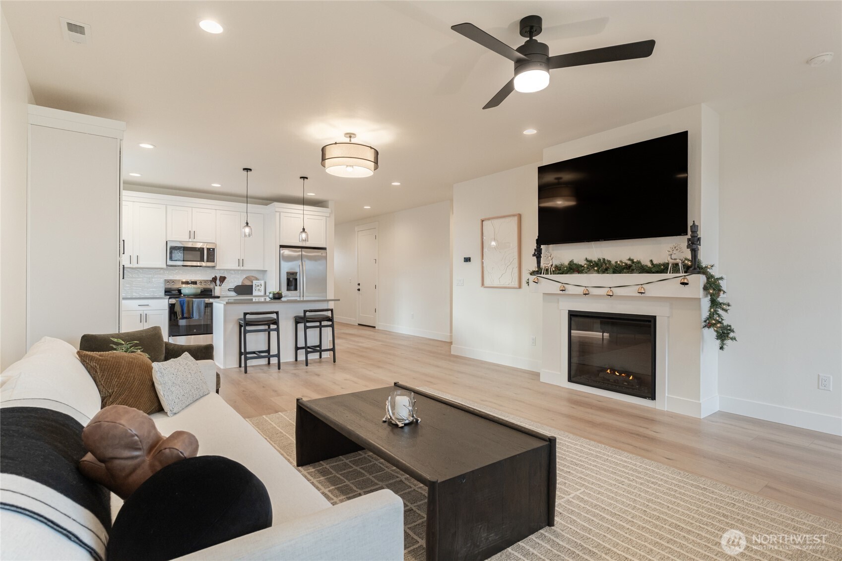 544 S Oasis Loop East Wenatchee WA 98802