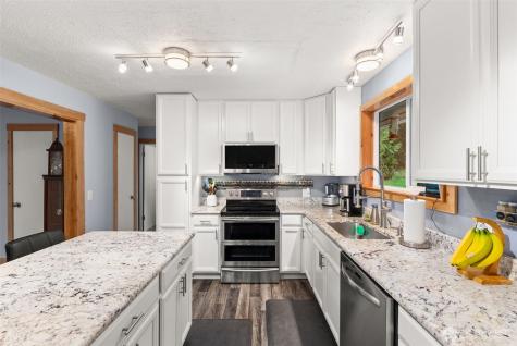 2434 Salzer Valley Road Centralia WA 98531