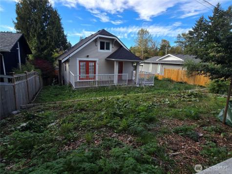 8405 24th Avenue SW Seattle WA 98106