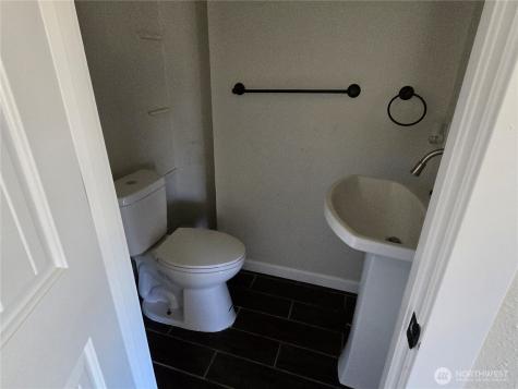8405 24th Avenue SW Seattle WA 98106