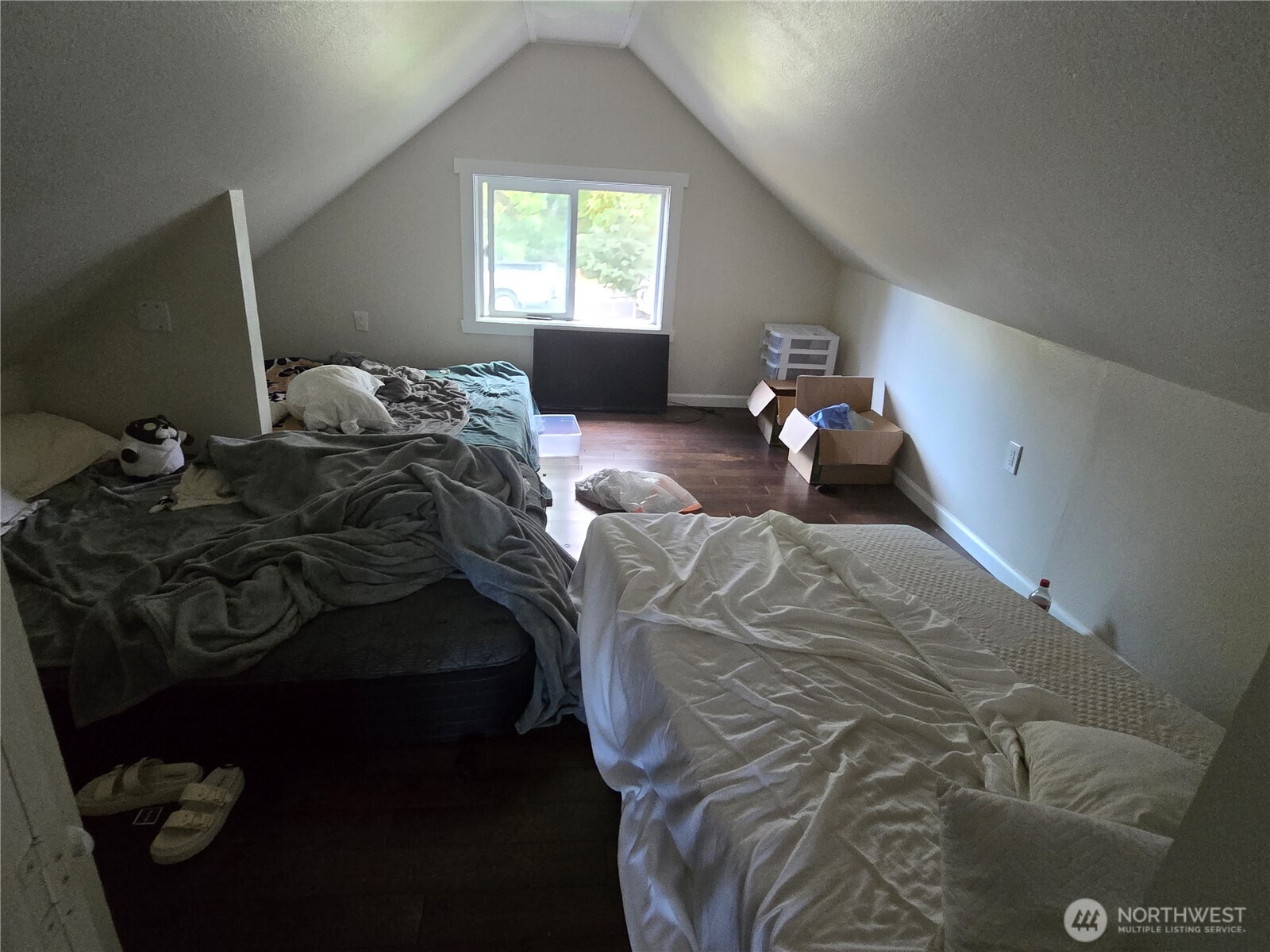 8405 24th Avenue SW Seattle WA 98106