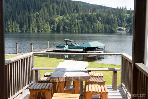 34183 South Shore Drive Mount Vernon WA 98274