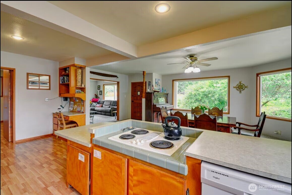 54 Pacific Lane Pacific Beach WA 98571