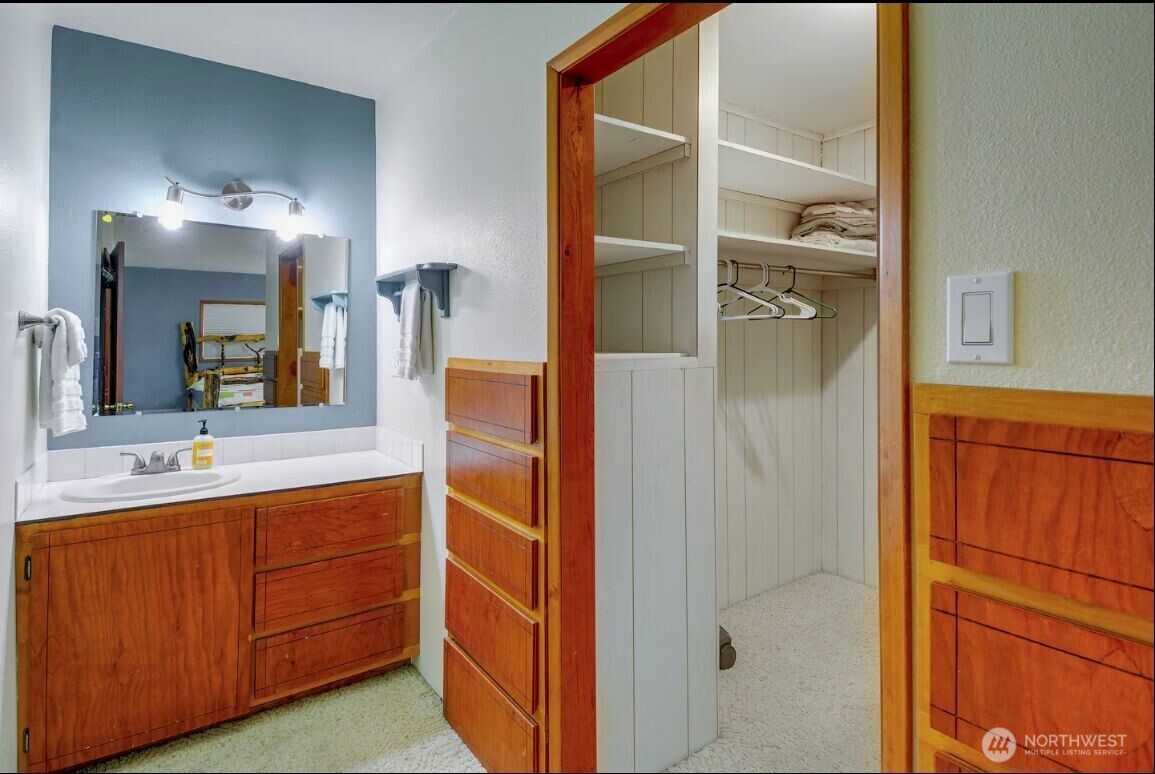 54 Pacific Lane Pacific Beach WA 98571