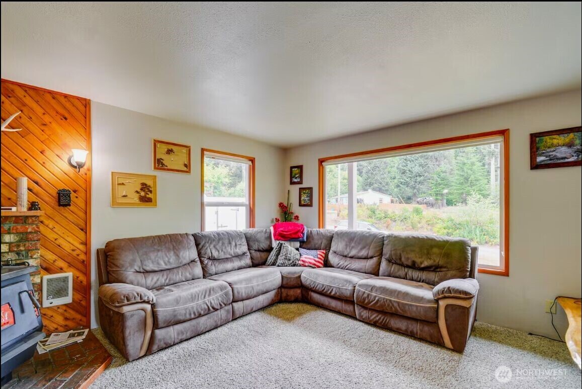 54 Pacific Lane Pacific Beach WA 98571