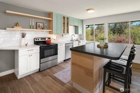 12504 SW 232nd Street Vashon WA 98070
