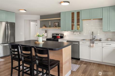 12504 SW 232nd Street Vashon WA 98070